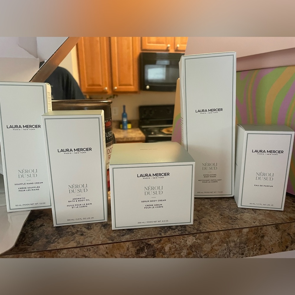 Laura Mercier neroli bath and body oil